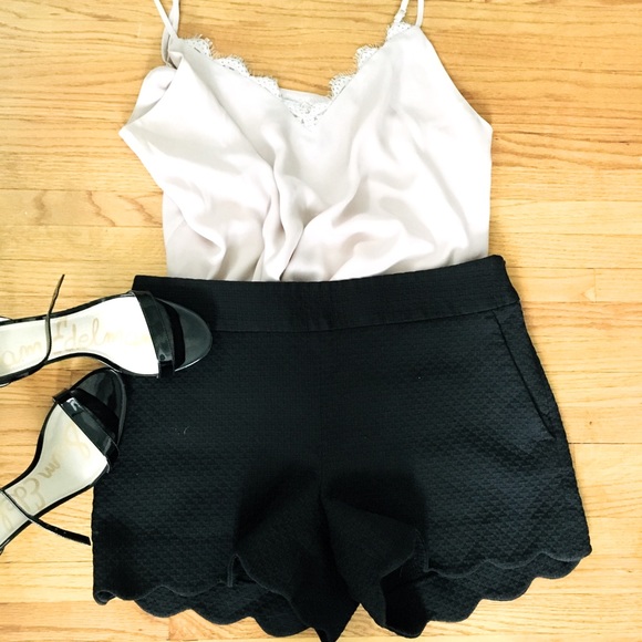 LOFT Riviera shorts - Picture 3 of 3